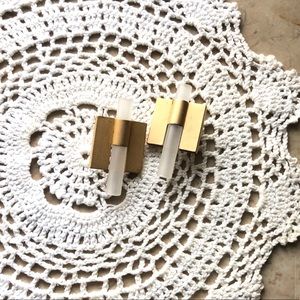 • geometric lucite earrings •